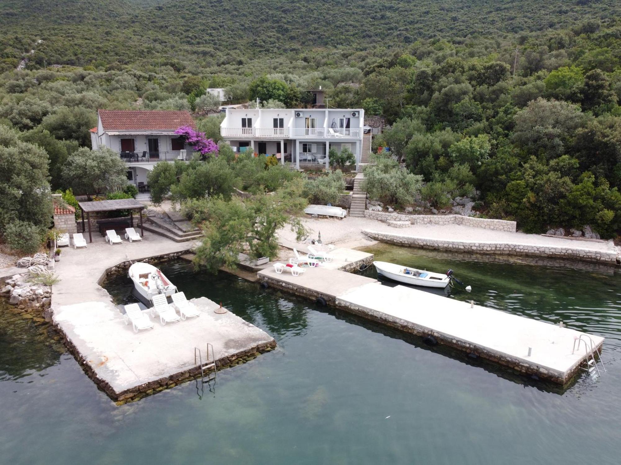 Apartments By The Sea Zuronja, Peljesac - 10137 Brijesta エクステリア 写真